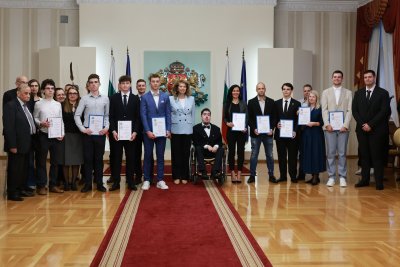 Наградите "Джон Атанасов": Голямото отличие е за д-р Добрик Георгиев