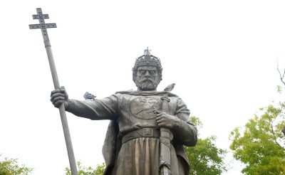 Цар Самуил и пазителят на мощите: Археологът, който съхрани една българска история