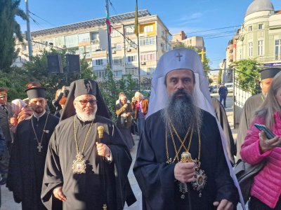 Патриарх Даниил с призив за единение - да бъдем едно във вярата и любовта