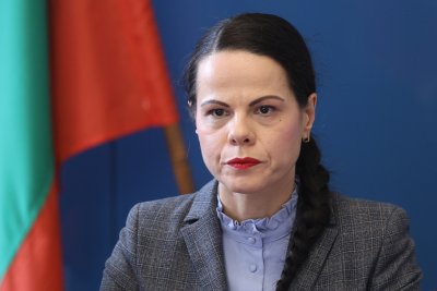 Катя Ивкова: Установени са над 70 незаконни онлайн платформи, предлагащи лекарства