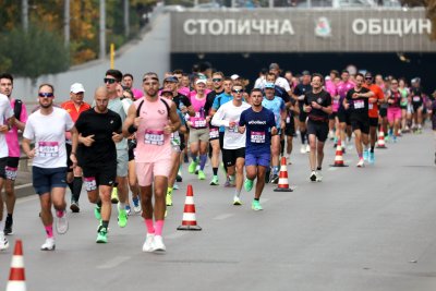 Втори ден на Софийския маратон: Бегачи от над 70 държави се включват в надпреварата