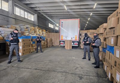 Близо 25 милиона нелегални цигари за 5 млн. евро спряха митничарите за два дни при операция "Прометей"
