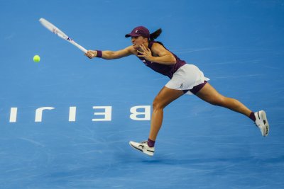 Ига Швьонтек задмина Серина Уилямс по победи на WTA 1000, Свитолина също продължава в Ухан