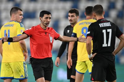 Рефер от първа категория на УЕФА получи наряд за мача на Левски