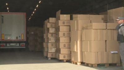 Безпрецедентно количество нелегални цигари задържаха за дни на "Лесово" и "Кулата"