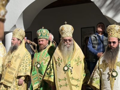 Вселенският патриарх Вартоломей и патриарх Даниил отслужиха литургия в Рилския манастир (ОБЗОР)