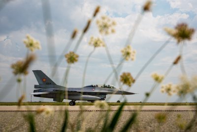 Румънският министър на отбраната: Свалените дронове от румънски изтребители вчера вероятно са били руски