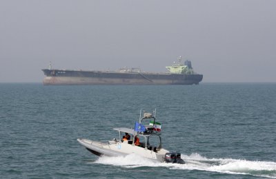 Снаряди поразиха два танкера край Саудитска Арабия