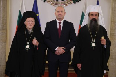 Румен Радев: Православната вяра съхранява моралните ценности на обществото и ни обединява в свят на разделение и противопоставяне