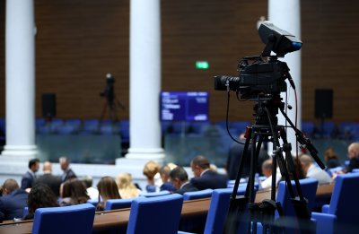 Депутатите обсъдиха закупуването на зенитно-ракетни комплекси