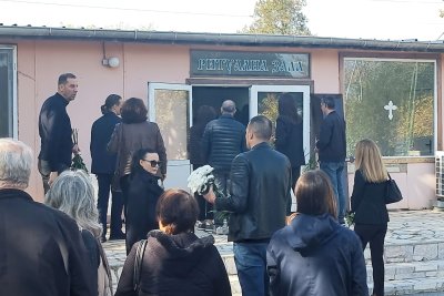 Спортни деятели и общественици в Ямбол се простиха със заслужилия треньор по лека атлетика Йордан Атанасов