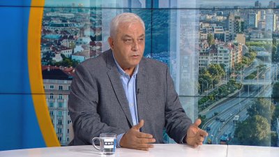 Петър Бунев: Няма яснота как ще преминат железничарите към частния превозвач