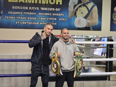 Световният шампион Симеон Наковски вдъхнови млади боксьори в Плевен: Успехът изисква жертви