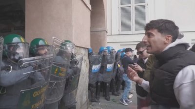 В Италия се стигна до сблъсъци и насилие между протестиращи и полиция
