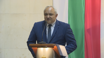 МВР: Изборите преминаха спокойно, 17 000 служители охраняваха изборните секции