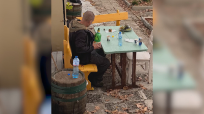 Пиян председател на СИК в село Изгрев край Царево дойде с 2-литрова бутилка бира на работа