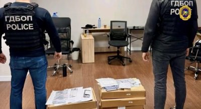 Деветима задържани и щети за 600 000 евро след акцията на ГДБОП срещу онлайн измами (СНИМКИ)