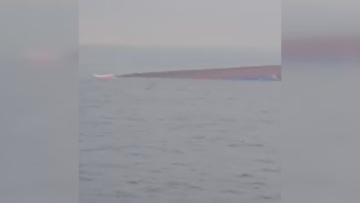 Български моряци първи са пристигнали до поразения край Костанца кораб