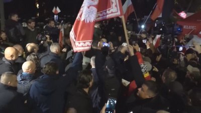 Напрежение в Конституционния трибунал на Полша