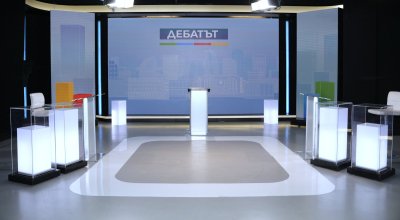 Президентският дебат: Йотова и Гюров - един срещу друг в ефира на БНТ (СНИМКИ)