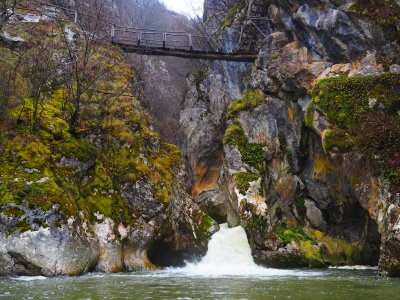 Очакват се валежи от дъжд в следобедните часове, в неделя ще нахлува още по-студен въздух