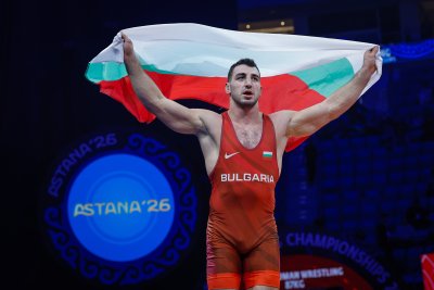 Семен Новиков спечели титлата в категория до 87 кг класически стил на световния шампионат по борба