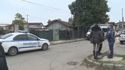 Полицейска акция срещу търговия с вот в кв. "Христо Ботев" в София, задържани са двама