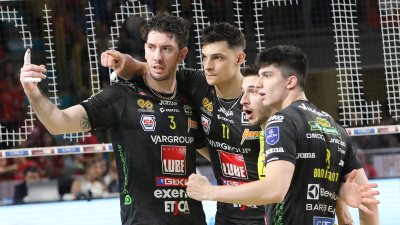 Алекс Николов вече заема седмото място във вечната ранглиста на реализаторите на Кучине Лубе, изпревари Цветан Соколов