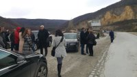 Проверяват кариерата край село Белащица