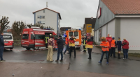 Задържаха нападателя, врязъл се с кола в карнавално шествие в Германия