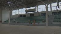 Шеста година ремонтират спортната зала в Разград