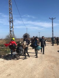 снимка 1 Стотици мигранти остават блокирани край Одрин