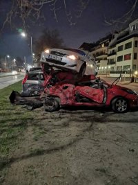 Шофьор потроши три коли след каскада във Варна