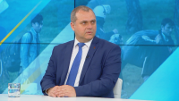 Искрен Веселинов: Трябва да бъдат затворени бежанските центрове във всички населени места