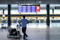 Европейските летища очакват спад от близо 190 млн. пътници заради коронавируса