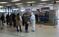 Предлагат задължителна карантина за всички българи, които се прибират от чужбина