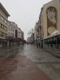 снимка 3 Мрачен и леко снежен Пловдив (СНИМКИ)
