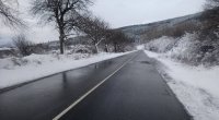 снимка 2 400 машини обработват пътищата в районите със снеговалеж