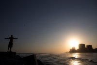 Сърфисти излязоха в Рио де Жанейро напук на мерките срещу COVID-19