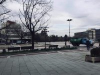 Дезинфекцират откритите обществени площи в Благоевград със специализирана техника