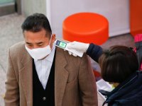 При строги хигиенни мерки се провеждат изборите в Южна Корея
