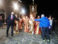 снимка 4 Пловдив посрещна Възкресението с празнична заря
