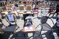 снимка 1 Ресторантьорите в Берлин организираха протест на "празните столове"