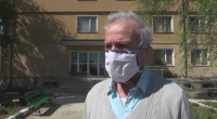 Мъж дарява пенсията си за болницата в Мездра