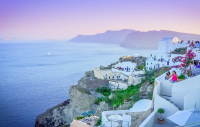 Гръцкото правителство предлага отваряне на хотелите от юли