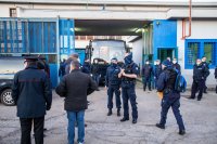 Пуснаха италиански мафиоти от затвора заради коронавируса