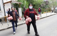 снимка 9 Свилен от „Остава" и Звезди от „Ахат“ раздаваха благотворително храна в София