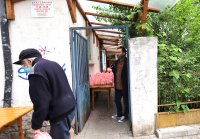снимка 3 Свилен от „Остава" и Звезди от „Ахат“ раздаваха благотворително храна в София