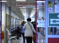 Приемани по спешност неизследвани пациенти може да са причината за заразени медици в "Пирогов"