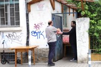 снимка 5 Свилен от „Остава" и Звезди от „Ахат“ раздаваха благотворително храна в София
